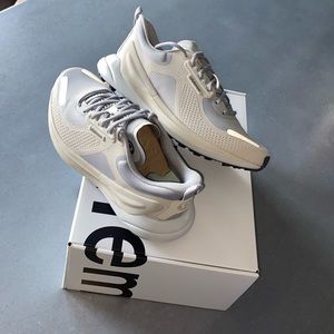 NWT Lululemon Blissfeel Trail Women's Running Shoe